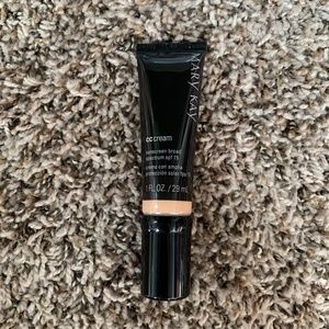 Mary Kay CC Cream Sunscreen Broad Spectrum SPF 15